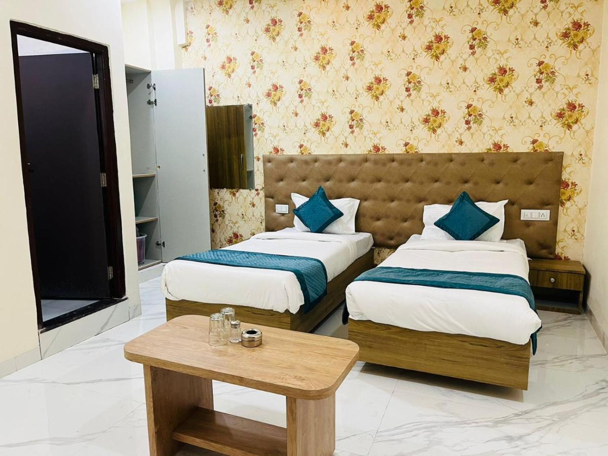 Jmc Hotel Vk 22 Akolia Esterno foto