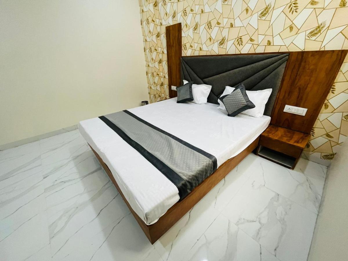 Jmc Hotel Vk 22 Akolia Esterno foto