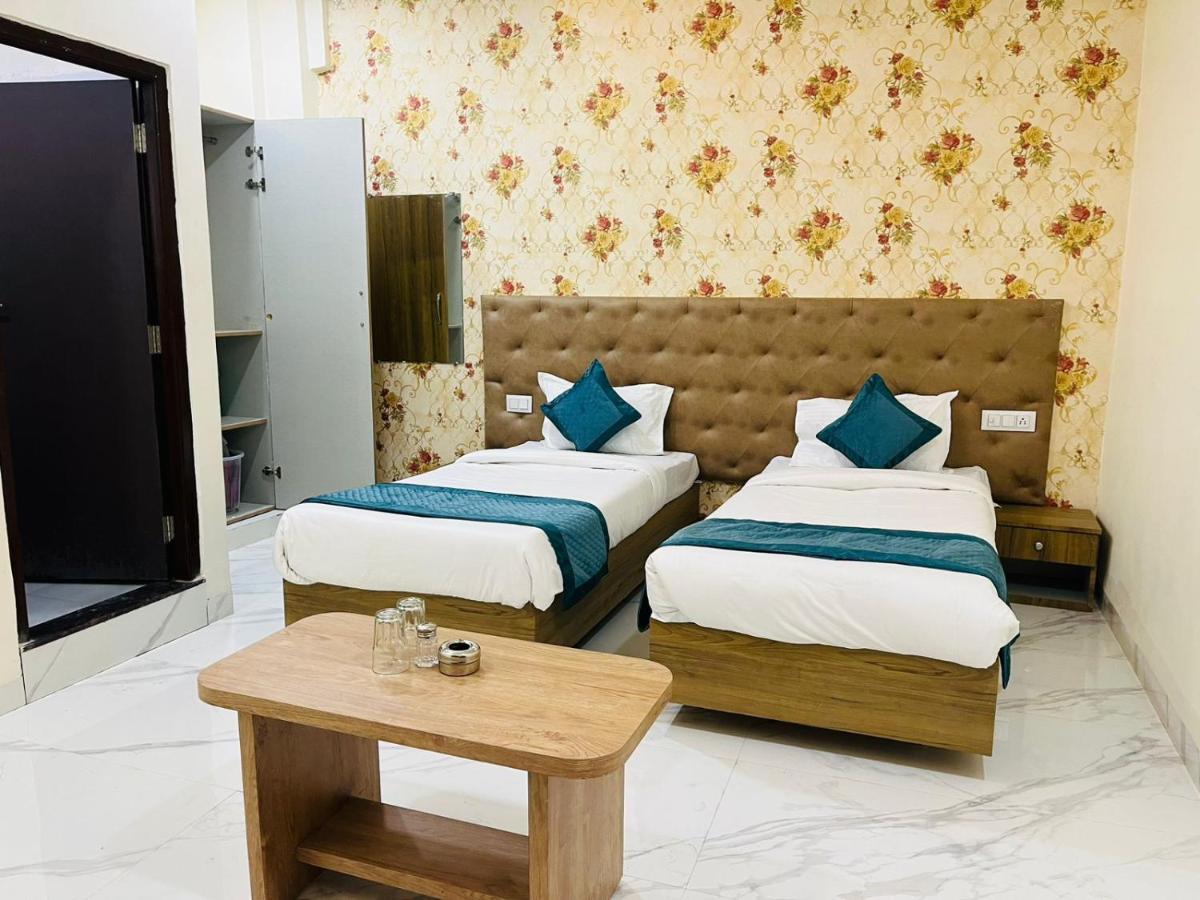 Jmc Hotel Vk 22 Akolia Esterno foto
